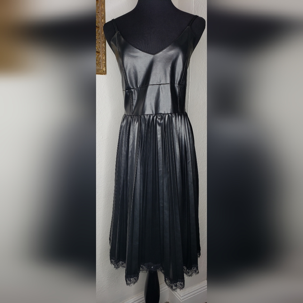 Black Pleated Pleather Adjustable Thin Strap Dress Lace Trim Sweetheart Neck L